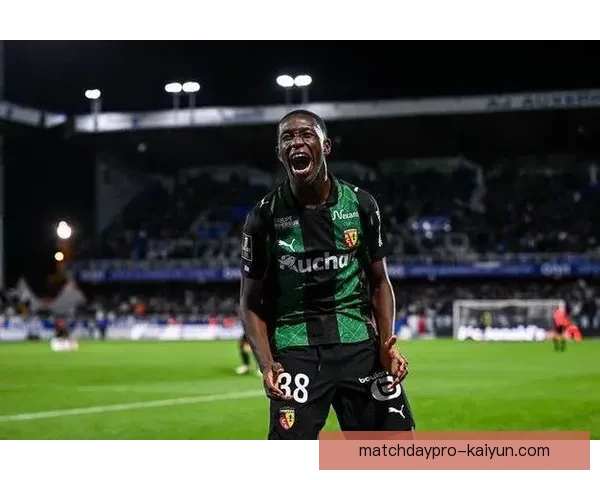 恩里克在关键比赛中的表现持续提升，成为球队核心选择